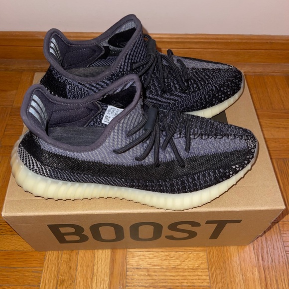 Yeezy Boost 350 V2 Carbon - Picture 5 of 6